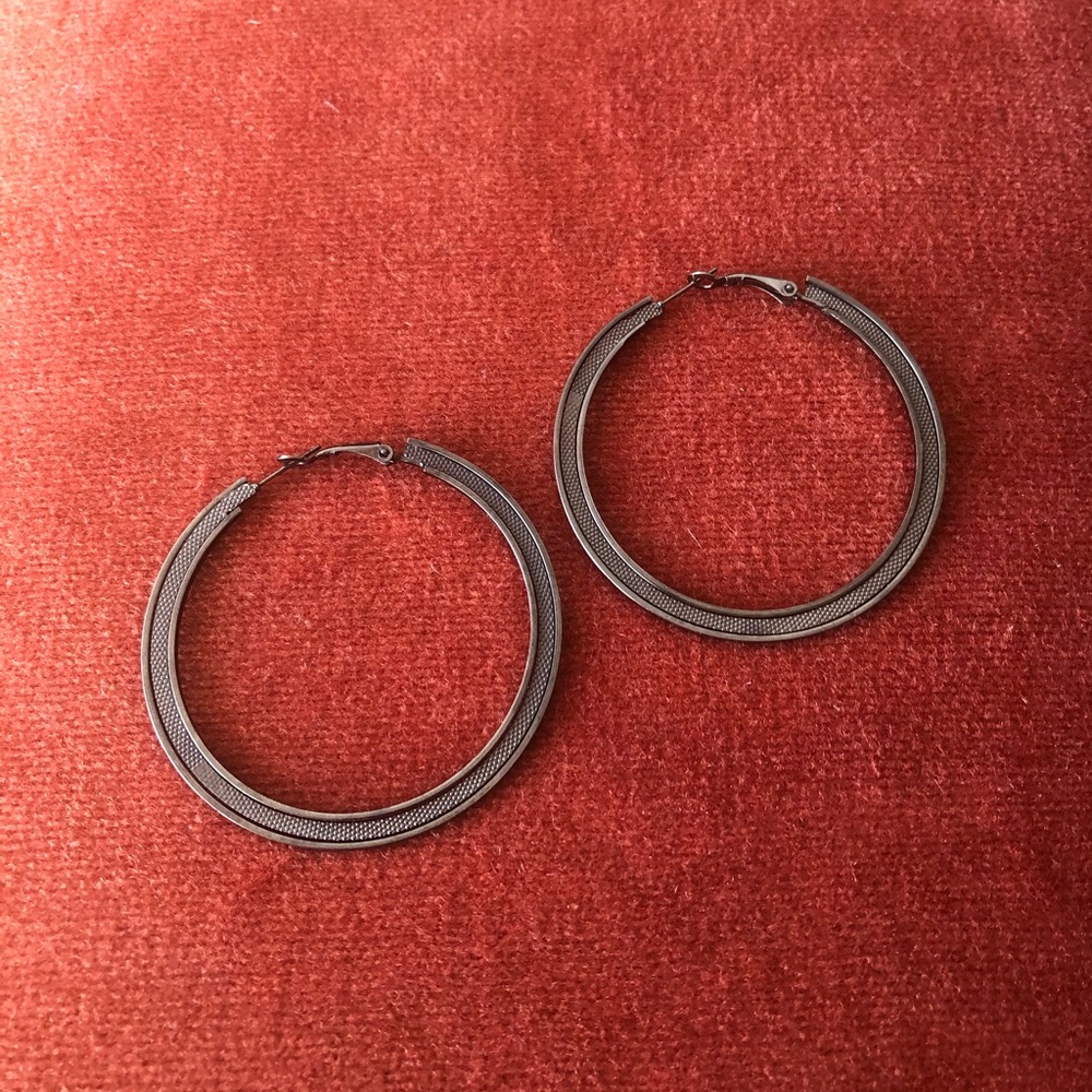GUNMETAL HOOPS